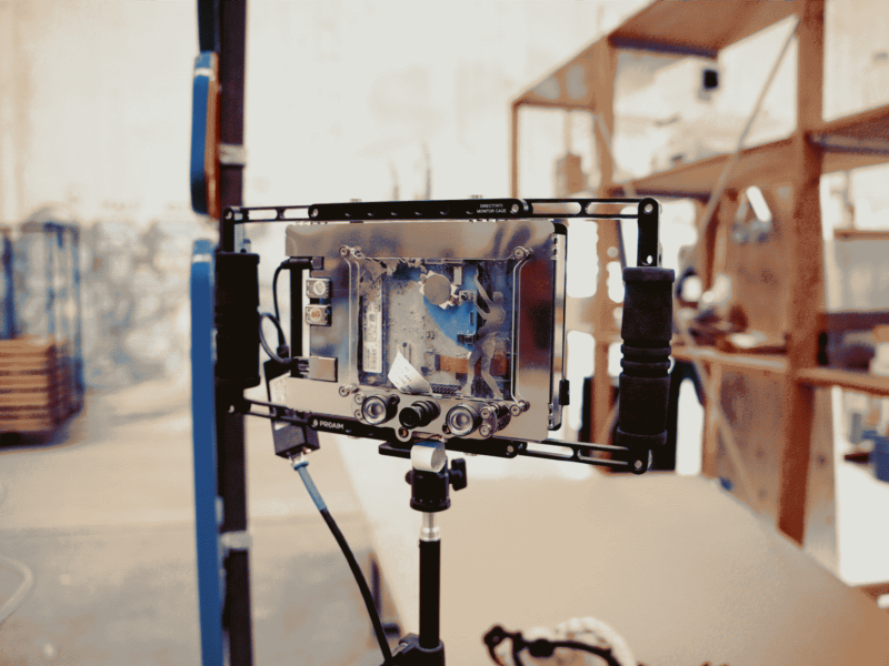 LE camera